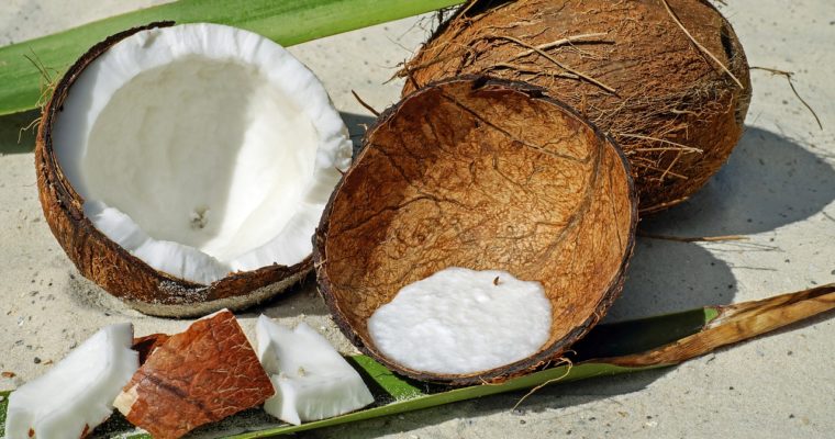 Ingredient: Hydrating Coconut Oil for your skin & hair